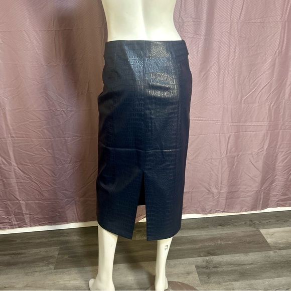 Mark New York Crocodile Embossed Pencil Skirt Dark Navy NWT XS Stretch - Picture 5 of 14